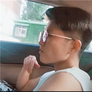 十里春风不如你J