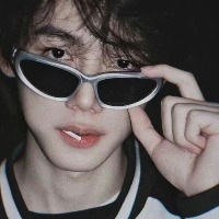 青灯影长饮下离愁