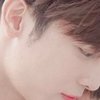 那一抹放肆的笑