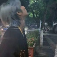 毁我爱她何必呢