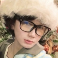 一汪秋水一轮皎月